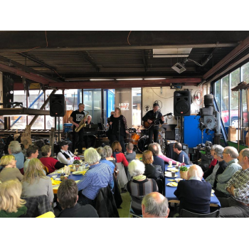 jetztodernie 2019, band und publikum